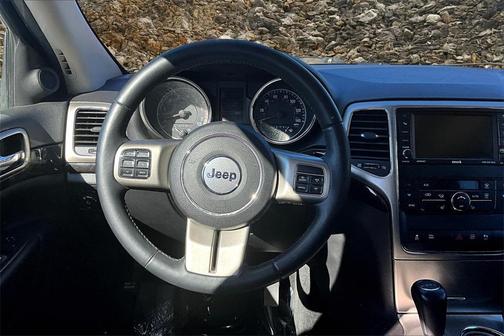 2012 Jeep Grand Cherokee Laredo
