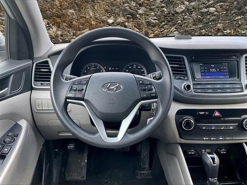 2018 Hyundai TUCSON SE