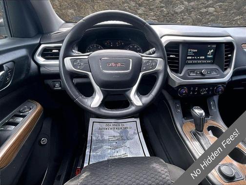 Summit White 2018 GMC Acadia SLE-2