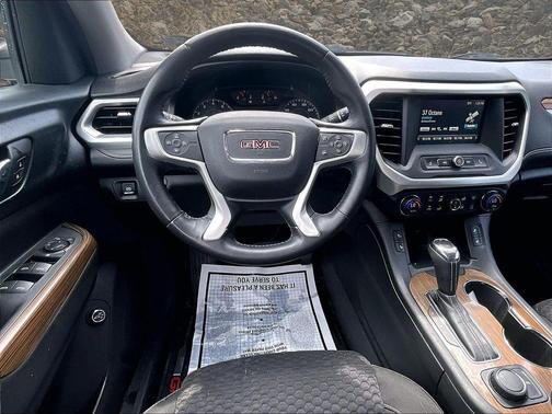 2018 GMC Acadia SLE-2