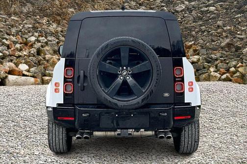2022 Land Rover Defender 90 Carpathian Edition