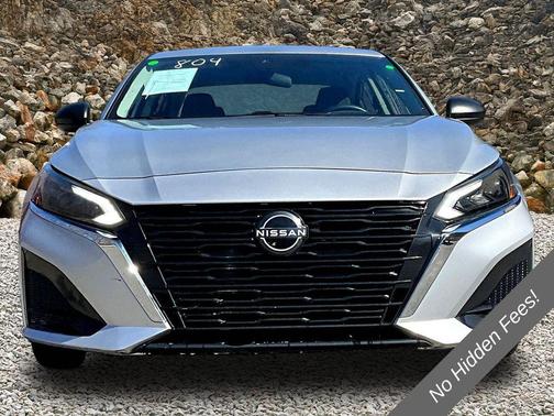 Brilliant Silver Metallic 2024 Nissan Altima 2.5 SV