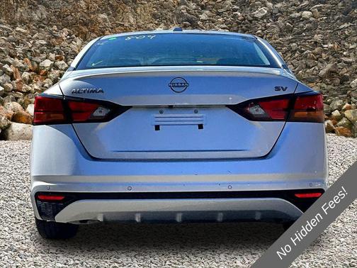 Brilliant Silver Metallic 2024 Nissan Altima 2.5 SV
