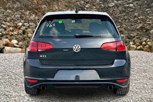 2015 Volkswagen Golf GTI 2.0T S 4-Door
