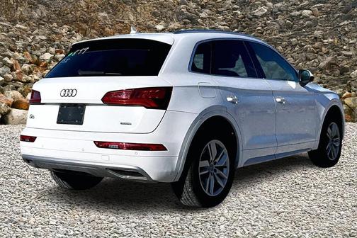 2020 Audi Q5 45 Premium