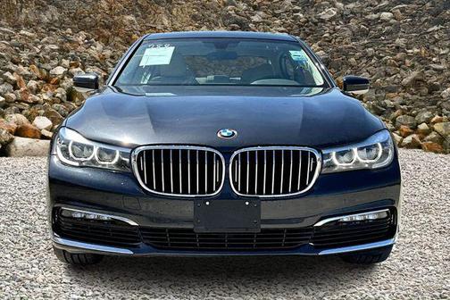 2018 BMW 740 xDrive
