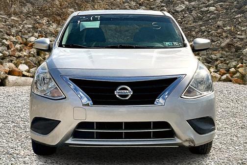 2018 Nissan Versa 1.6 SV