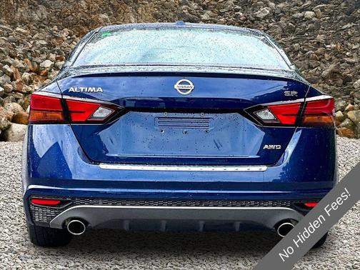 Deep Blue Pearl 2019 Nissan Altima 2.5 SR