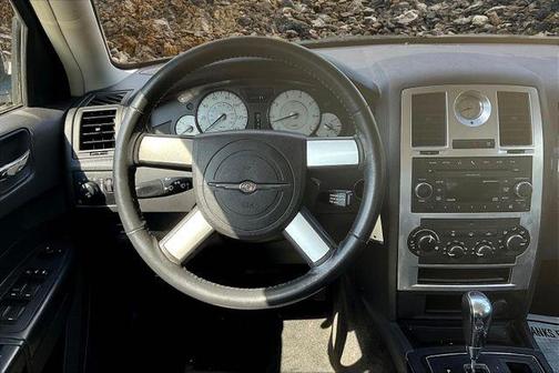 2010 Chrysler 300 Touring/Signature/Executive Series