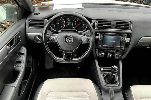 2016 Volkswagen Jetta 1.8T Sport