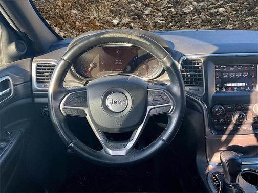 2019 Jeep Grand Cherokee Laredo