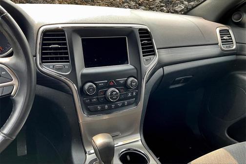 2019 Jeep Grand Cherokee Laredo