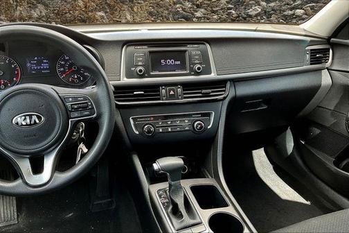 2017 Kia Optima LX