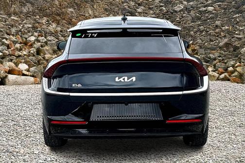 2023 Kia EV6 Wind