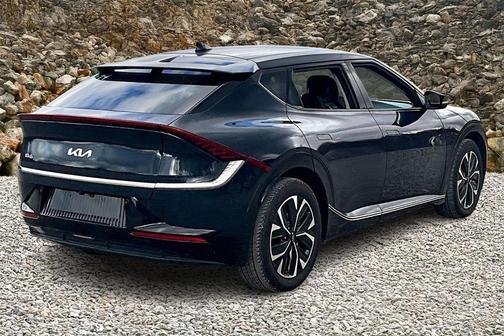 2023 Kia EV6 Wind