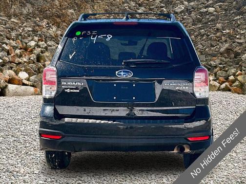 Crystal Black Silica 2017 Subaru Forester 2.5i Premium