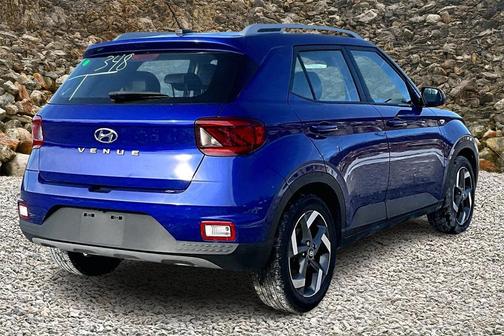 2023 Hyundai VENUE Limited