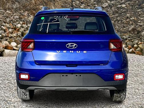 2023 Hyundai VENUE Limited