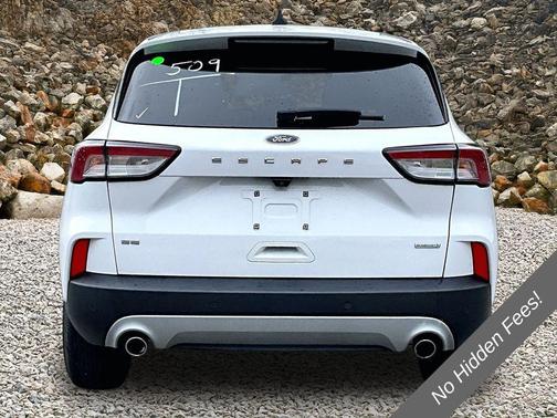 Oxford White 2020 Ford Escape SE