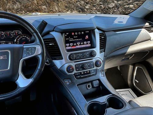 2016 GMC Yukon XL SLT