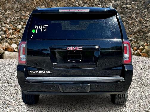 2016 GMC Yukon XL SLT