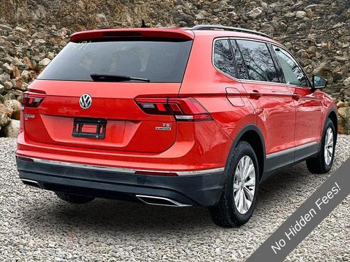 Orange Metallic 2018 Volkswagen Tiguan 2.0T SE 4MOTION