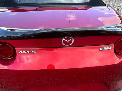 2016 Mazda MX-5 Miata Sport
