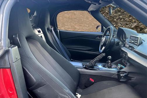 2016 Mazda MX-5 Miata Sport