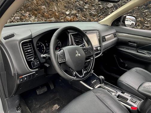 2020 Mitsubishi Outlander SEL