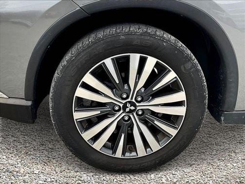 2020 Mitsubishi Outlander SEL