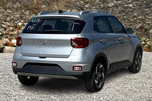 2021 Hyundai VENUE SEL