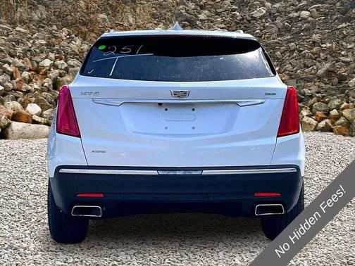 Crystal White Tricoat 2017 Cadillac XT5 Luxury