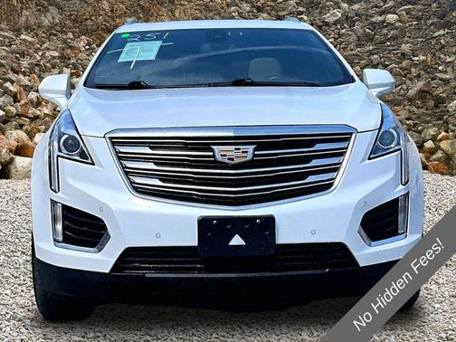 Crystal White Tricoat 2017 Cadillac XT5 Luxury