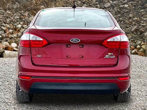 2015 Ford Fiesta SE