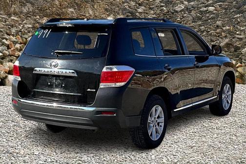 2012 Toyota Highlander SE