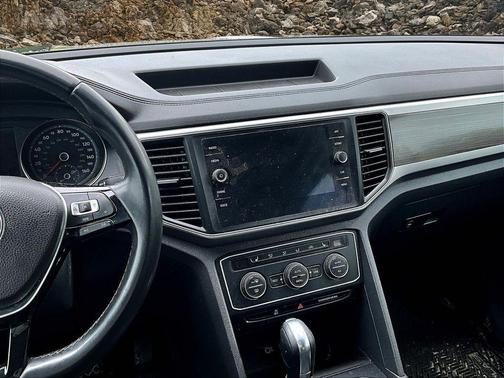 2019 Volkswagen Atlas 3.6L SE w/Technology