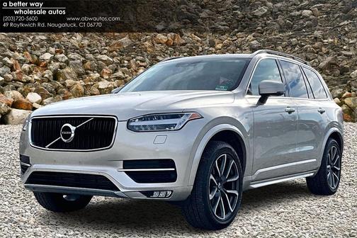 2018 Volvo XC90 T6 Momentum