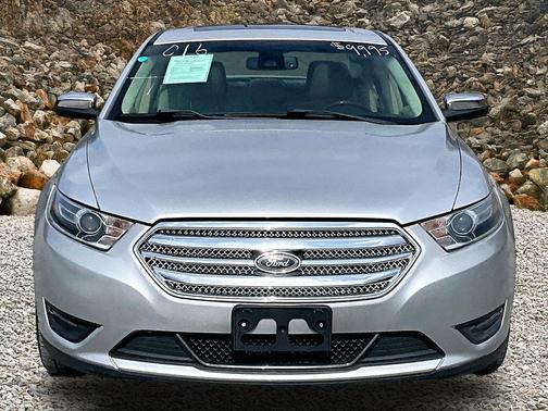 2018 Ford Taurus Limited