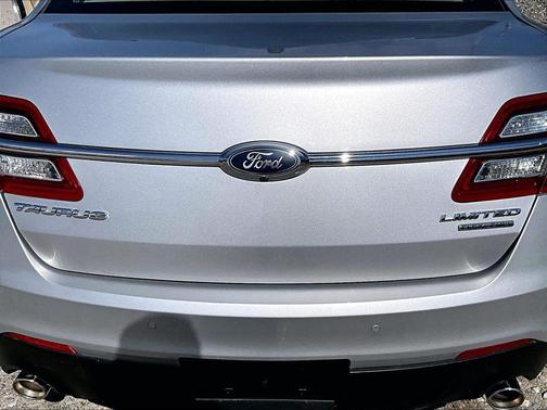 2018 Ford Taurus Limited