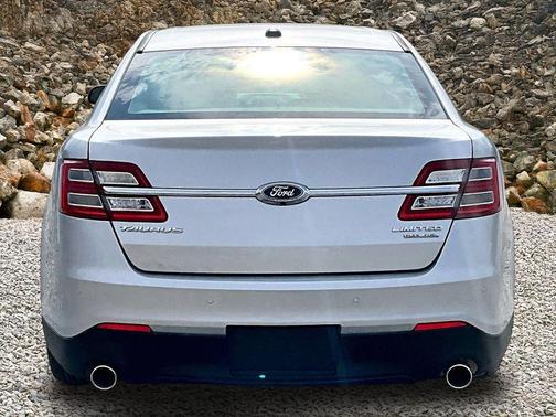 2018 Ford Taurus Limited