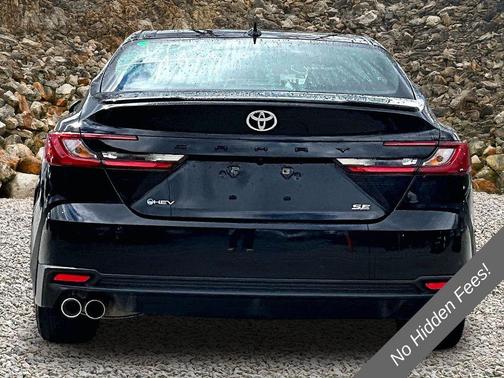Midnight Black Metallic 2025 Toyota Camry SE