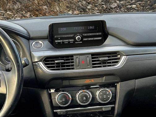 2016 Mazda Mazda6 i Sport