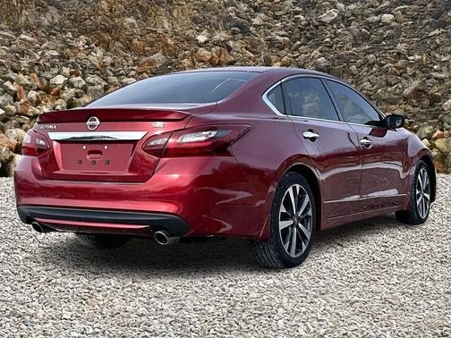 2017 Nissan Altima 2.5 SR
