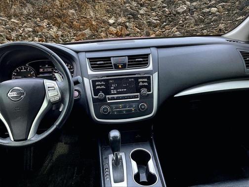 2017 Nissan Altima 2.5 SR