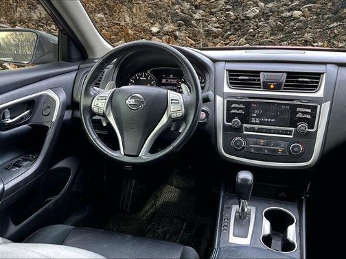 2017 Nissan Altima 2.5 SR