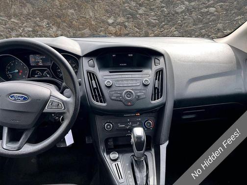 Ingot Silver 2016 Ford Focus SE