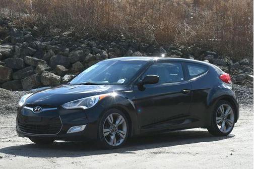 2013 Hyundai Veloster Base
