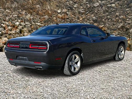 2015 Dodge Challenger SXT