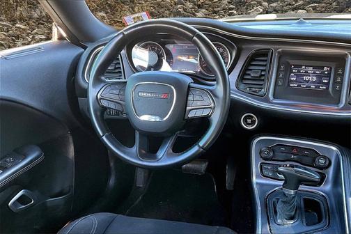 2015 Dodge Challenger SXT