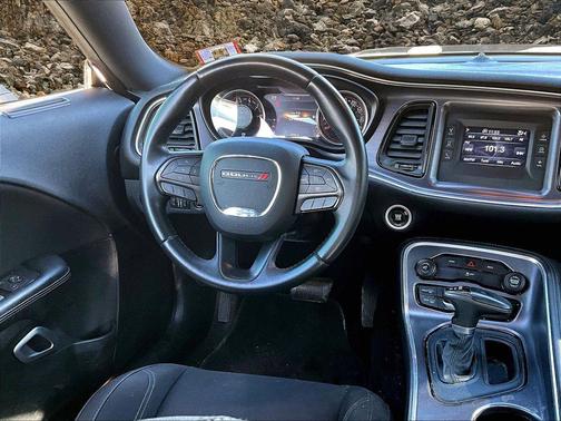 2015 Dodge Challenger SXT